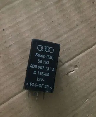 Volkswagen PASSAT B6 Other relay 4D0907131A 50153 D19500A
