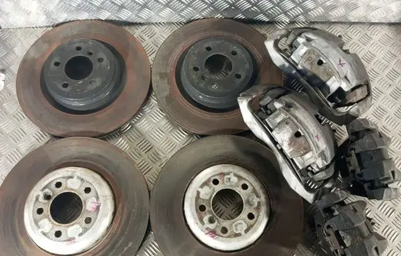 BMW 7 F01 F02 F03 F04 Brake discs and calipers set 6786817 6786818 6894383