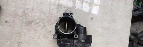 Renault Megane II Throttle valve 8200471660 A2C53103391