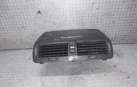 Skoda Octavia Mk2 (1Z) Dash center air vent grill 1Z0820951