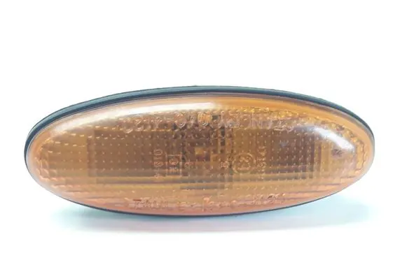 Mazda Premacy Front fender indicator light 0464120