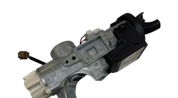 Nissan X-Trail T30 Ignition lock 28590C9902 5WK48042A