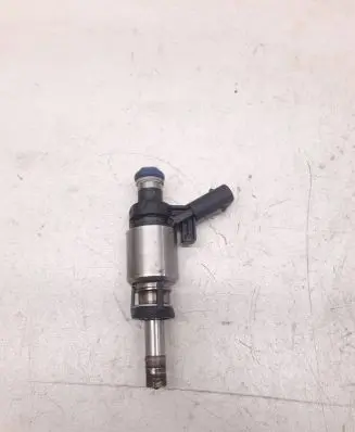 Audi A5 8T 8F Fuel injector 06H906036G