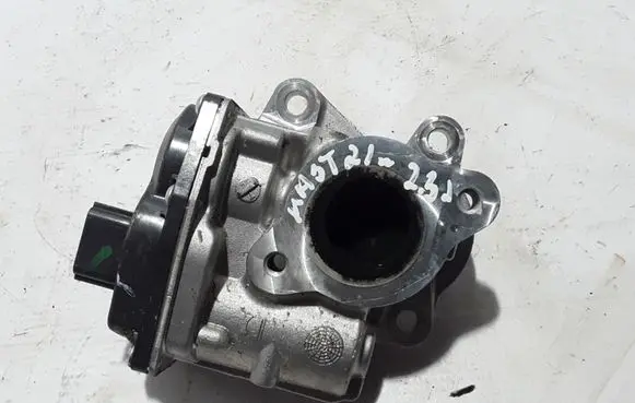 Renault Master III EGR valve 147103921R