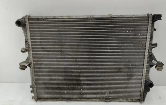 Audi Q7 4L Coolant radiator 7L6121253B