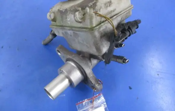 Opel Zafira B Master brake cylinder