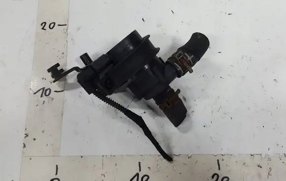 Volkswagen Eos Coolant heater control valve 
