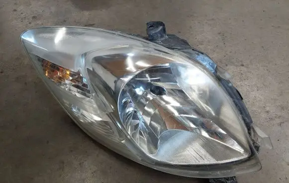 Toyota Yaris Headlight/headlamp 811500D130 89900739 P175002001