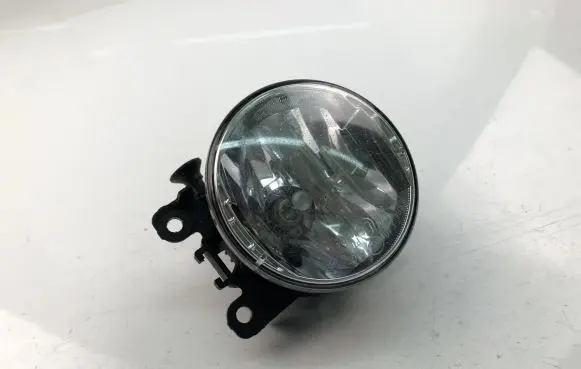 Toyota RAV 4 (XA40) Front fog light 64219L