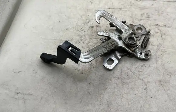 Citroen C3 Rear wiper blade arm T1955 7934ES