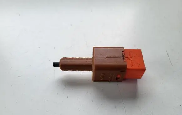 Nissan Qashqai Brake pedal sensor switch