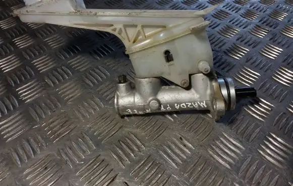 Mazda Premacy Master brake cylinder