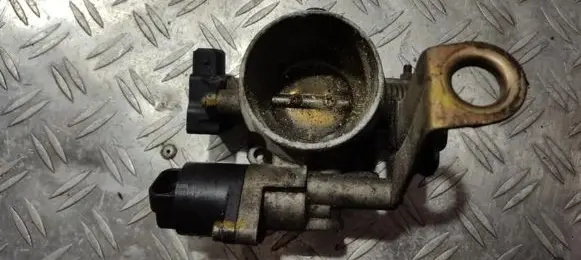 Renault Megane I Throttle valve 7700861679H 7700872199
