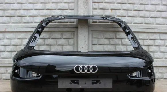 Audi Q3 8U Tailgate/trunk/boot lid 8U0827025