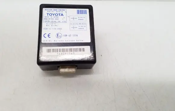 Toyota Corolla Verso AR10 Door control unit/module 897410F010 61B168000 E1310R021776
