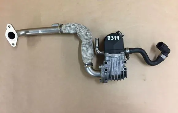 BMW 5 E60 E61 EGR valve 754841504 7548415