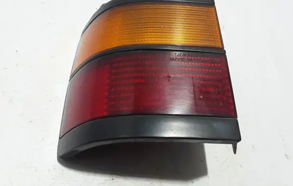 Volkswagen PASSAT B3 Rear/tail lights 357945111