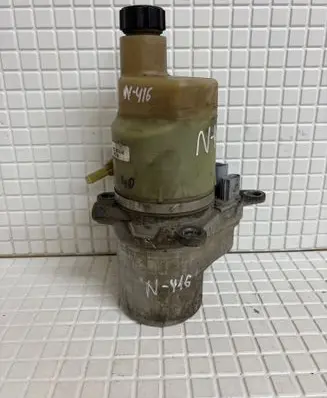 Volvo V50 Power steering pump 5N513K514AE