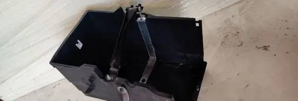 Ford Focus Battery box tray AM5110723AD