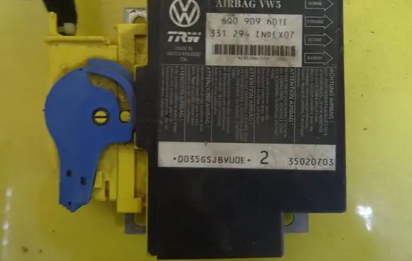 Volkswagen Polo IV 9N3 Airbag control unit/module 6Q0909601E 20020703