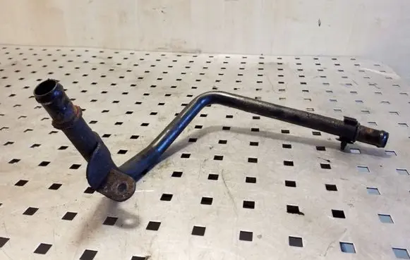 Volkswagen Touareg I Engine coolant pipe/hose