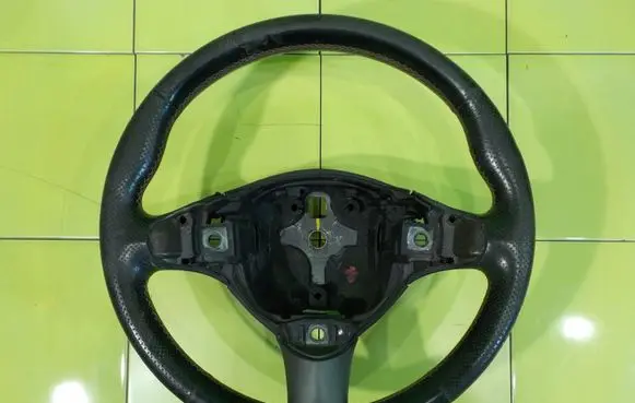 Alfa Romeo GT Steering wheel SP149