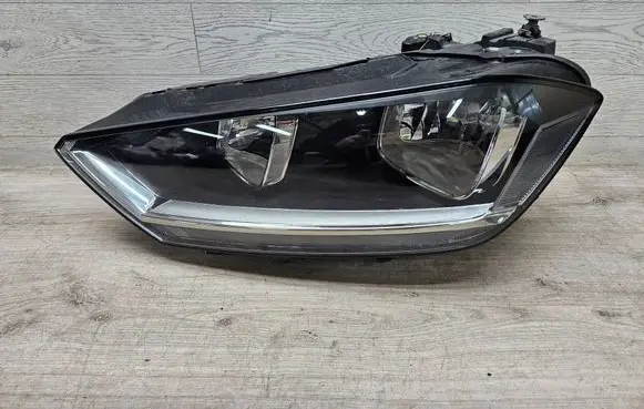 Volkswagen Golf Sportsvan Headlight/headlamp 517941005C