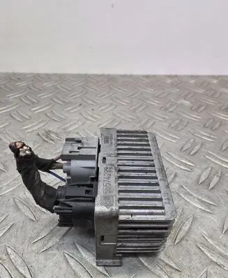 Opel Insignia A Glow plug pre-heat relay 55574293