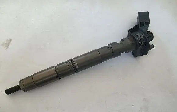 Fuel injector