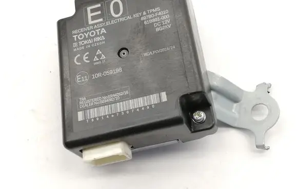 Toyota C-HR I Keyless (KESSY) go control unit/module 10R059198