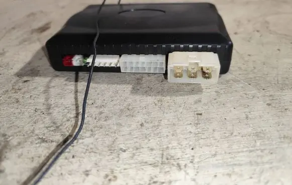 Audi A6 S6 C5 4B Alarm control unit/module 