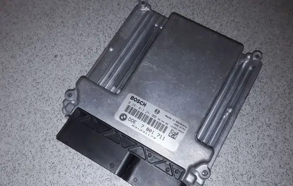 BMW 5 E60 E61 Engine control unit/module 7801711
