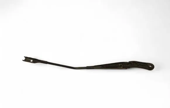 Audi S5 Front wiper blade arm 8F1955407
