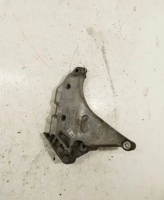 Volkswagen PASSAT B7 Engine mounting bracket 03L199207 KTS83V120 KES83V120