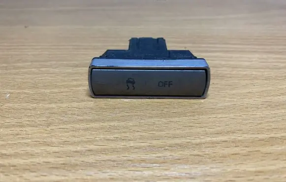 Ford Mondeo Mk III A set of switches 2C418 C3913