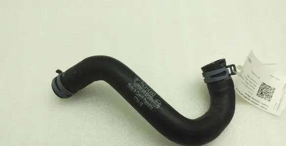 Porsche Cayenne (92A) Engine coolant pipe/hose 7P5815992