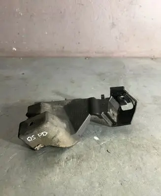 Audi Q5 SQ5 Front bumper mounting bracket 8R0807284C