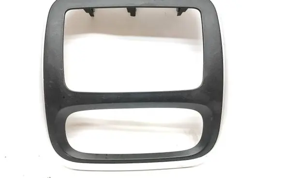 Renault Trafic III (X82) Radio/GPS head unit trim 682604006R