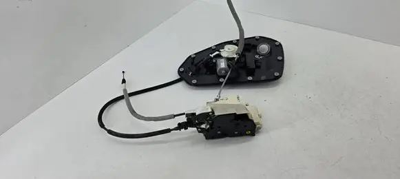 Audi SQ7 Rear door lock 4M0839015J