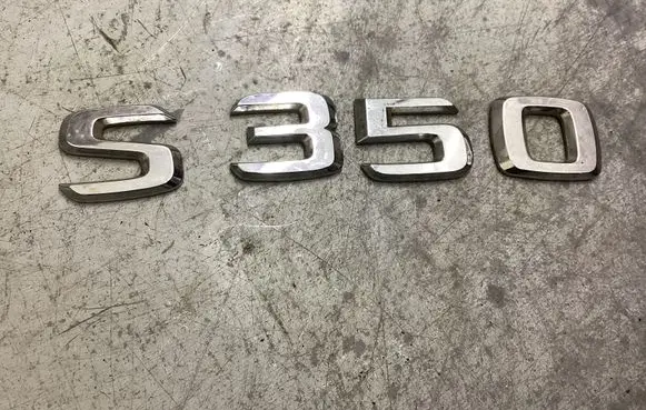 Mercedes-Benz CLS C218 X218 Manufacturers badge/model letters 