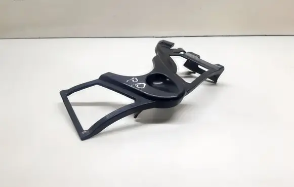 BMW 7 E65 E66 Fender mounting bracket 7142324 51117142324