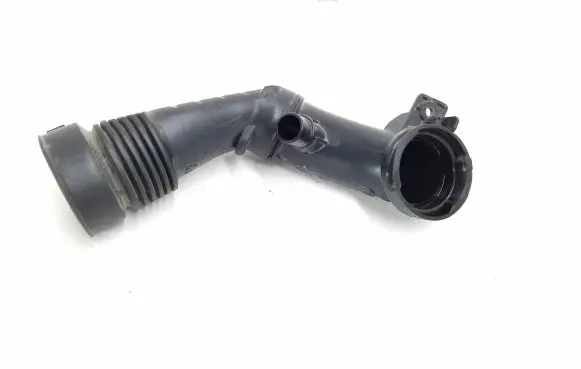 Citroen Berlingo Turbo air intake inlet pipe/hose 9810921180