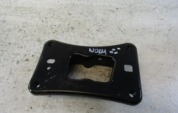 Volkswagen Golf VII Front bumper mounting bracket 5Q0804182B