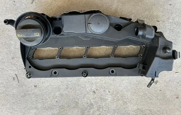 Audi A3 S3 8P Rocker cam cover 03L103469 03L103469A 03L103469L