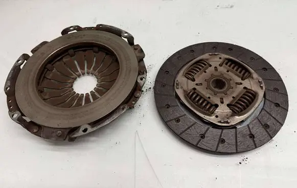 Dacia Sandero II Clutch set kit 301012218R 302056252R