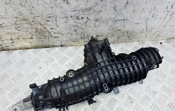 Volvo V40 Intake manifold 31441970