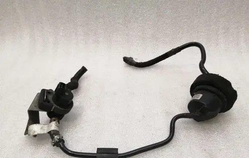 Mercedes-Benz C W204 Brake central valve A2044700193