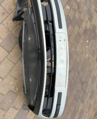 Renault Laguna II Front bumper EQ4GP2