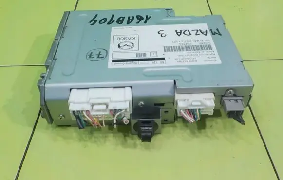 Mazda 3 II Central body control module BJM800301802