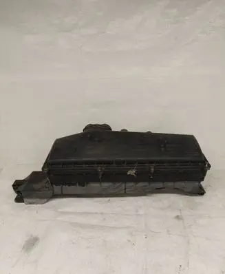 Mercedes-Benz Vario Air filter box A6685280106 A0040940304